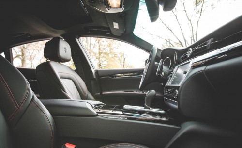 2015 Maserati Quattroporte GTS Interior