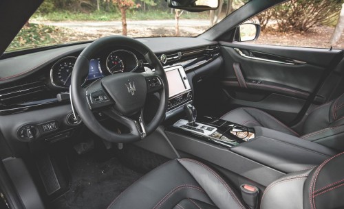 2015 Maserati Quattroporte GTS Interior
