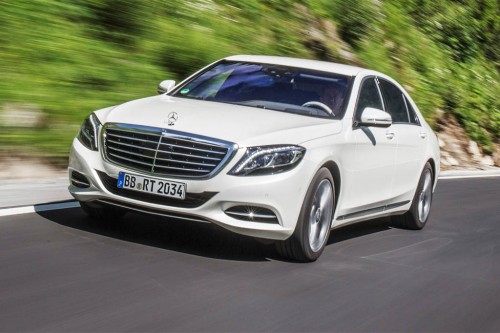2015-mercedes-benz-s550-plug-in-hybrid-in-motion-front-view