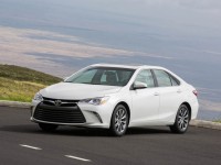 2015-toyota-camry-xle