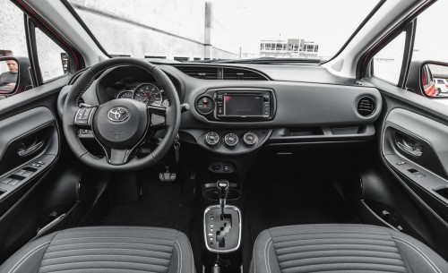 2015 Toyota Yaris SE Interior