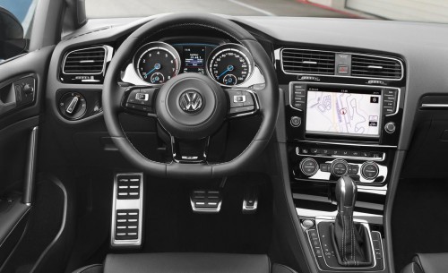 2015 Volkswagen Golf R Interior