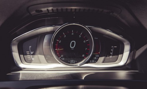 2015-volvo-v60-instrument-cluster