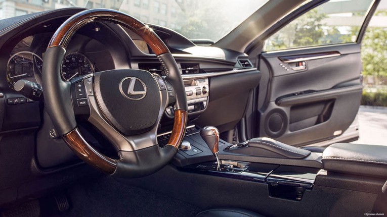 2015 Lexus ES 350 interior