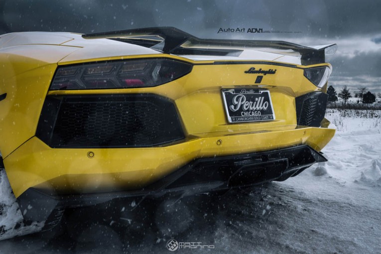 Lamborghini Aventador Snow ADV.1