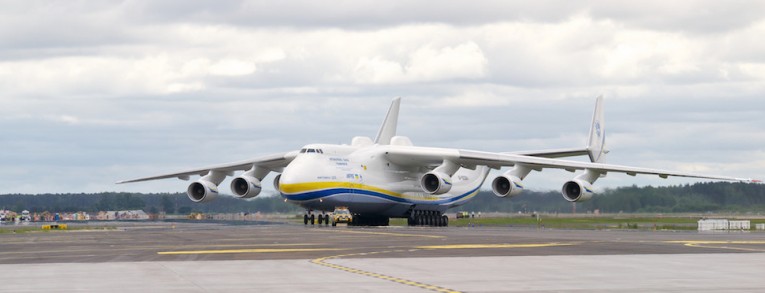 Antonov AN-225