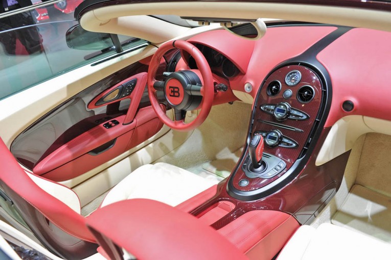 Bugatti Veyron La Finale Interior