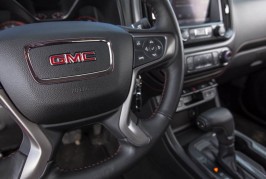 2015-GMC-Canyon-SLE-Crew-Cab-4x4-128