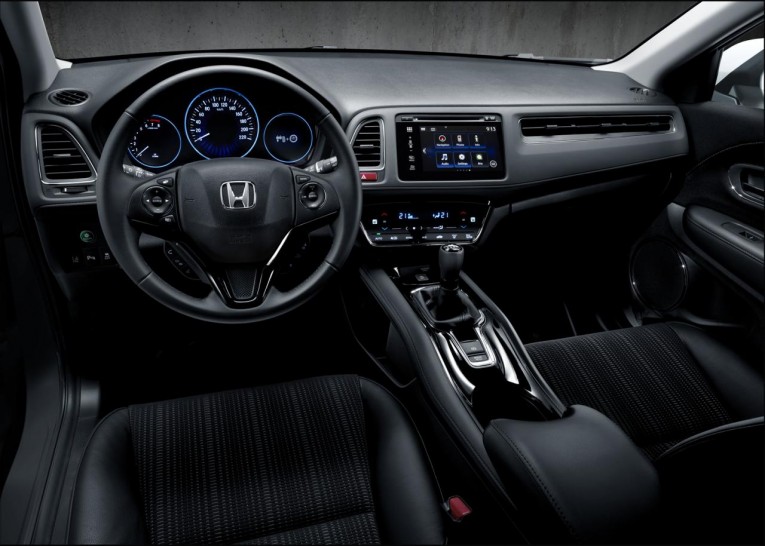 2015 Honda HR-V Euro-spec interior