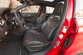 2015-mercedes-benz-gla45-amg-front-interior-seats