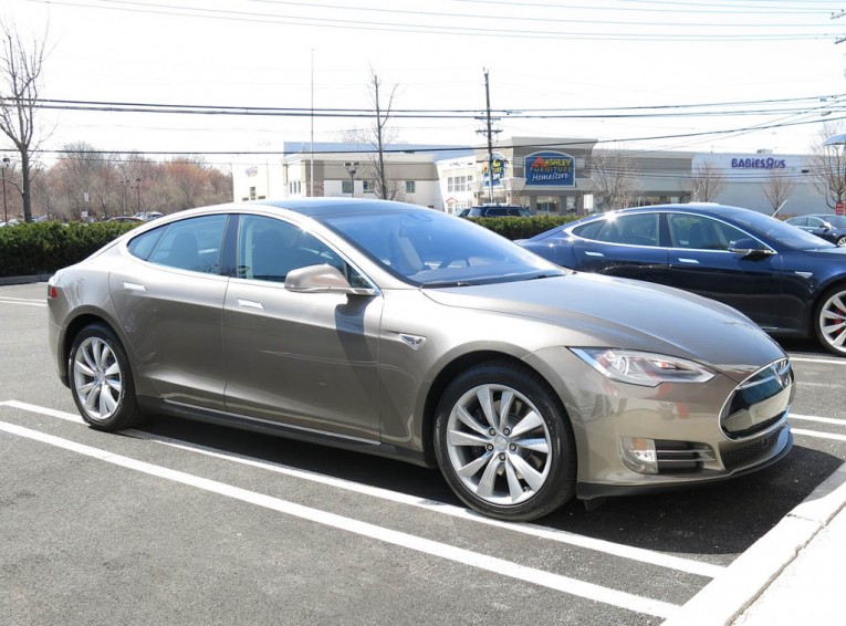 Tesla Model S 70D 2015