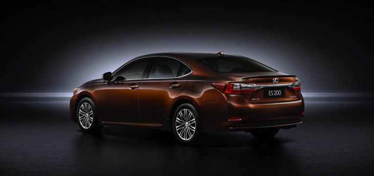 Lexus ES 2015