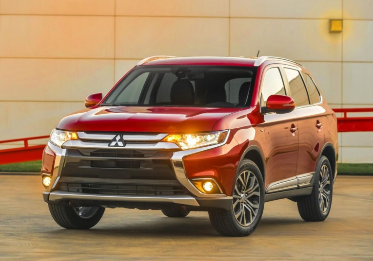 2016 Mitsubishi Outlander facelift