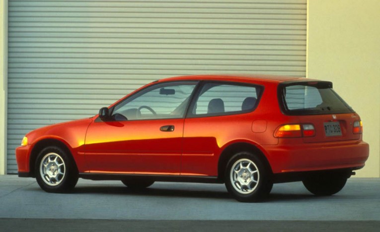 1992: Fifth-gen Civic suffers some middle-age model bloat