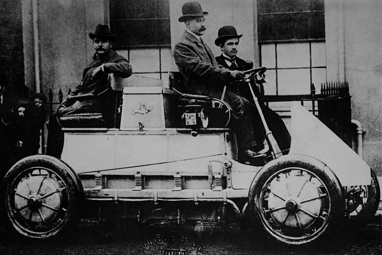 Lohner Porsche 1900