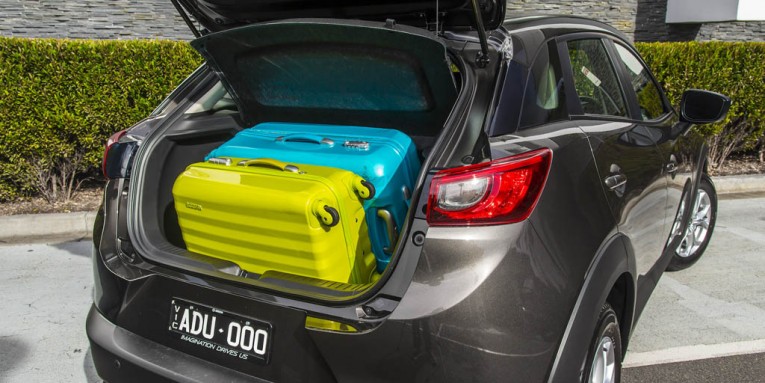 2015 Mazda CX-3 cargo