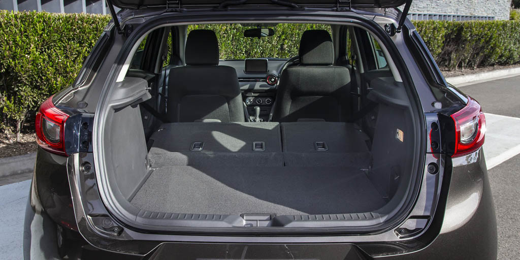 2015 Mazda CX-3 trunk