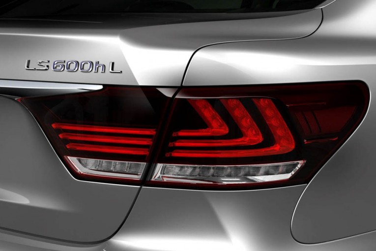 2015 Lexus LS 600h L