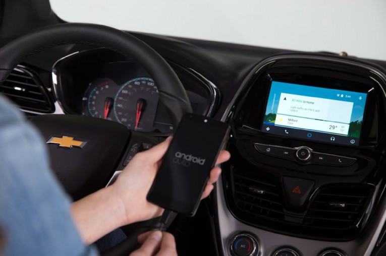 2016-chevrolet-spark-interior-android-auto