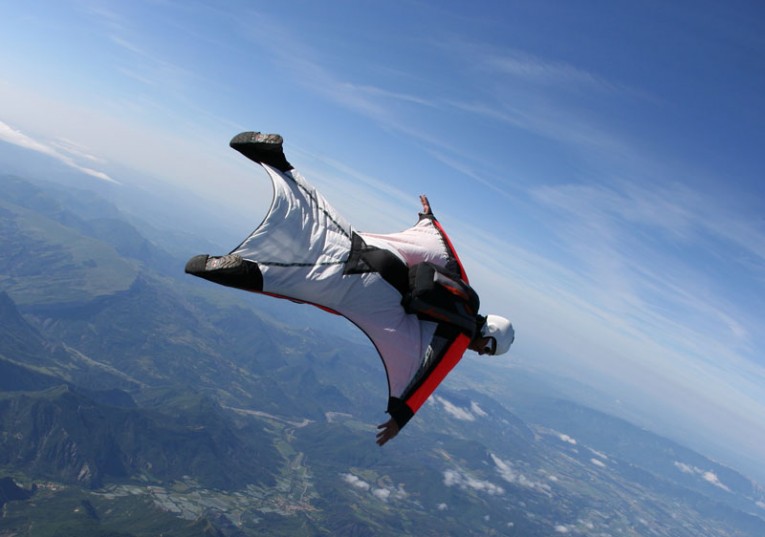 Wingsuit flyer
