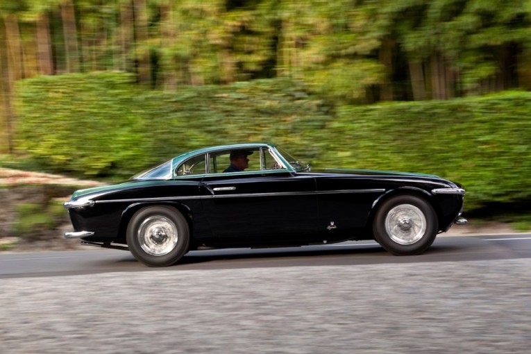 1952-ferrari-212-europa-body-by-vignale-in-motion-at-2015-villa-d-este