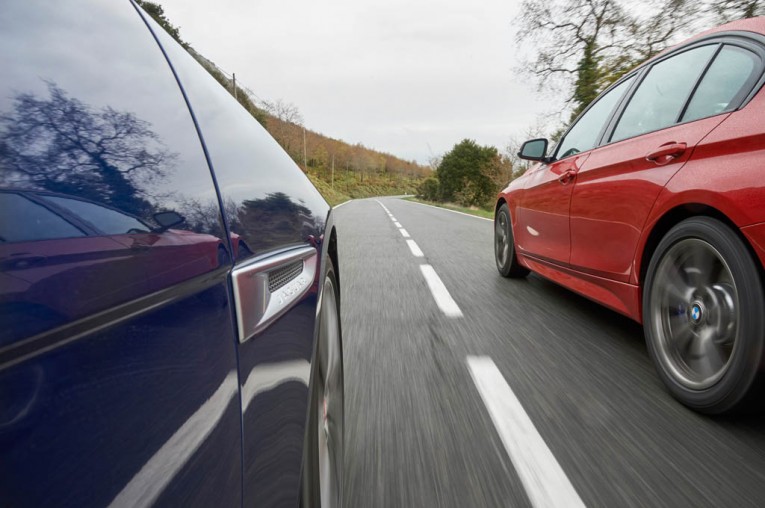 BMW 335i M Sport vs. jaguar XE S