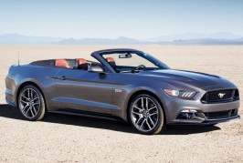 2015-ford-mustang-gt-convertible-front-three-quarter-view