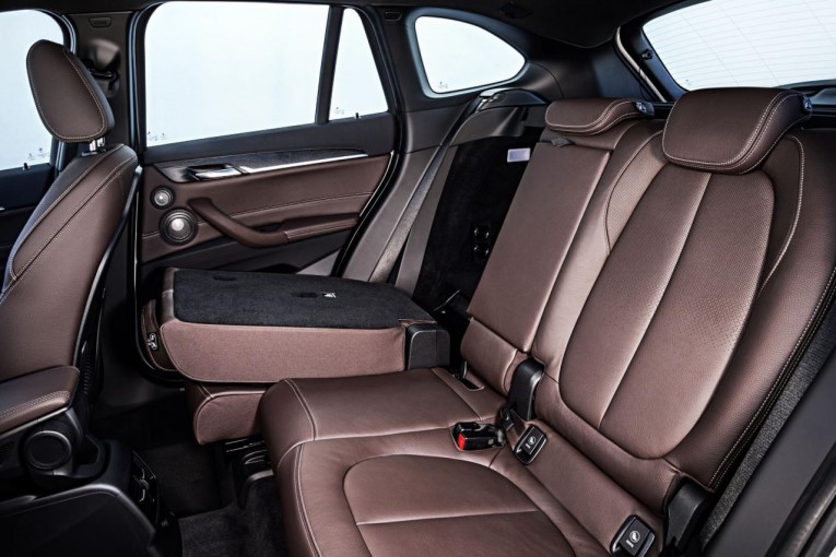 2016 BMW X1 11