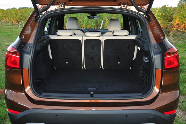 2016-BMW-X1-Chestnut-Bronze-images-16