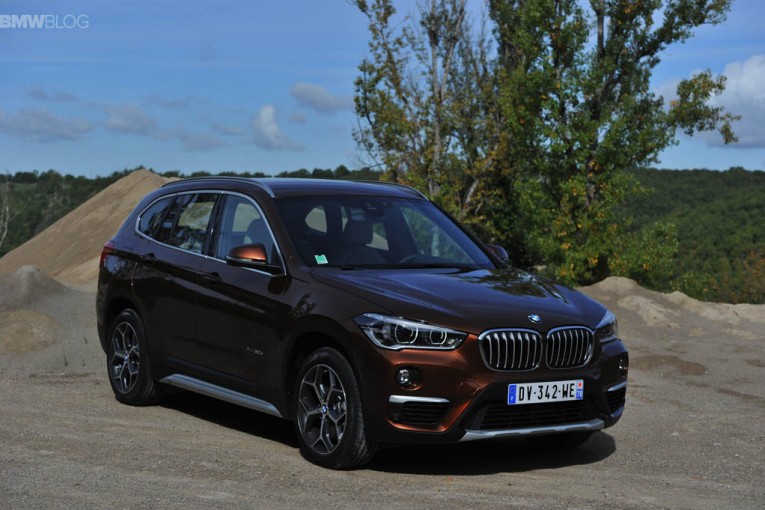 2016-BMW-X1-Chestnut-Bronze-images-26