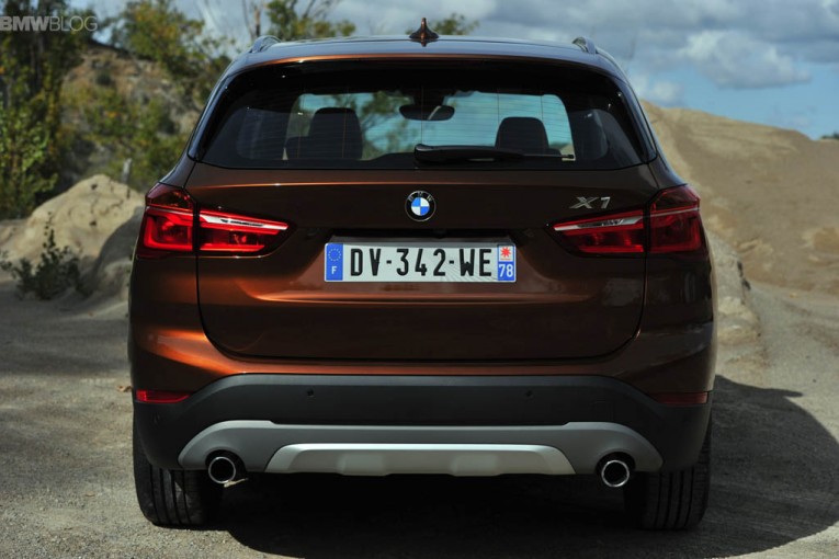 2016-BMW-X1-Chestnut-Bronze-images-34