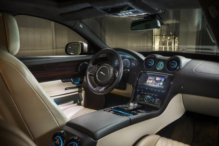 2016 Jaguar XJR interior