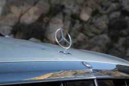 2016 Mercedes-Maybach S600 hood ornament