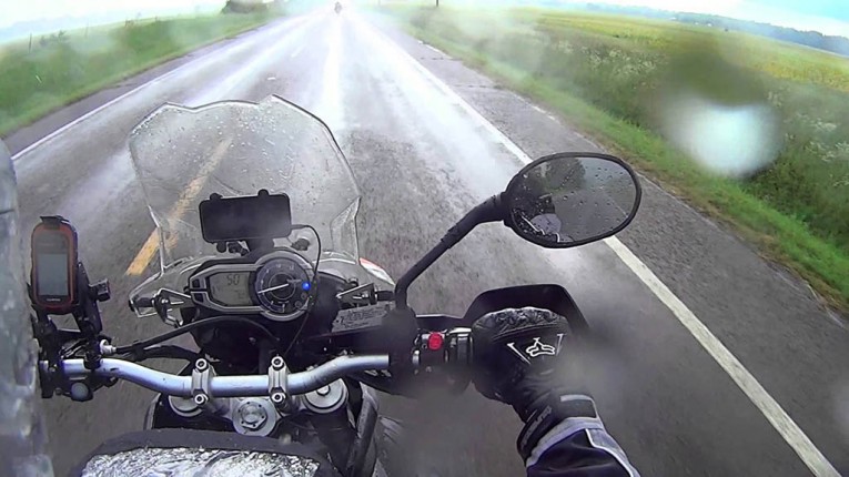 How-to-Ride-Your-Motorcycle-in-the-Rain