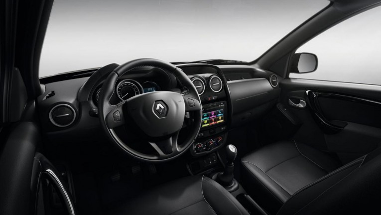 Renault Duster Oroch interior