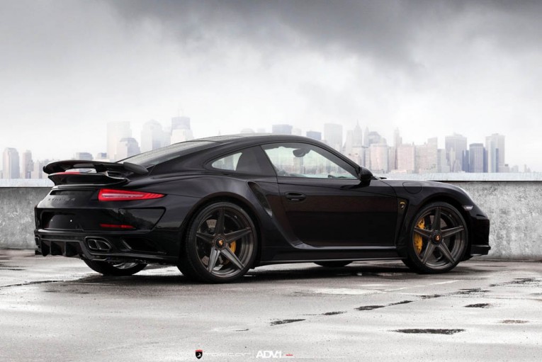 پورشه 911 استینگر GTR محصول تاپکار 1
