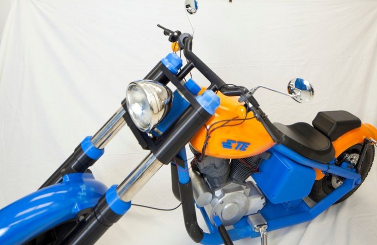 3D-prints motorcycle