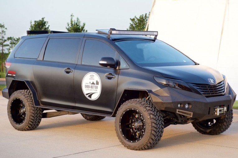 Toyota Sienna UUV Off-Road