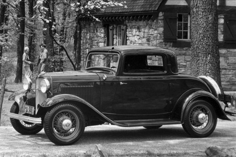 1932 Ford Model 18