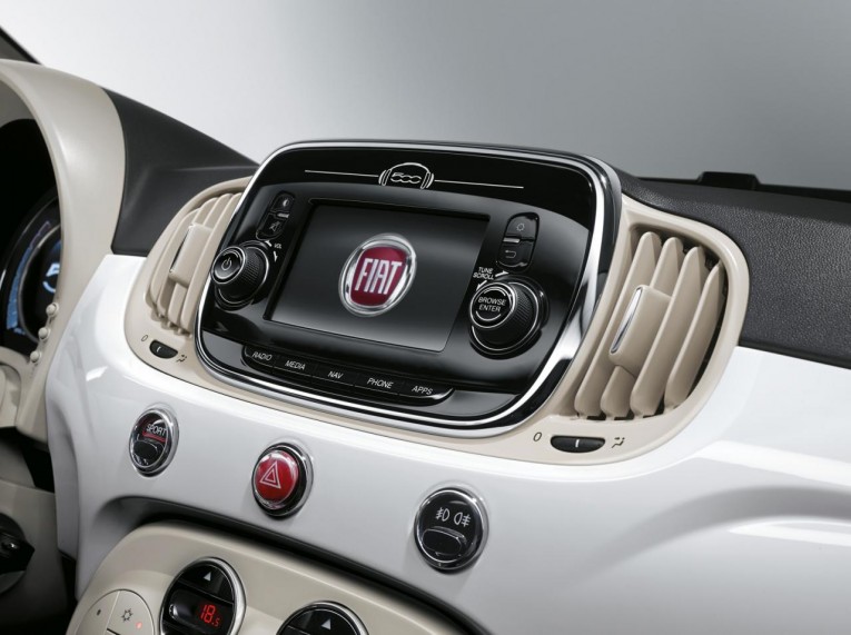 Fiat 500 facelift Interior