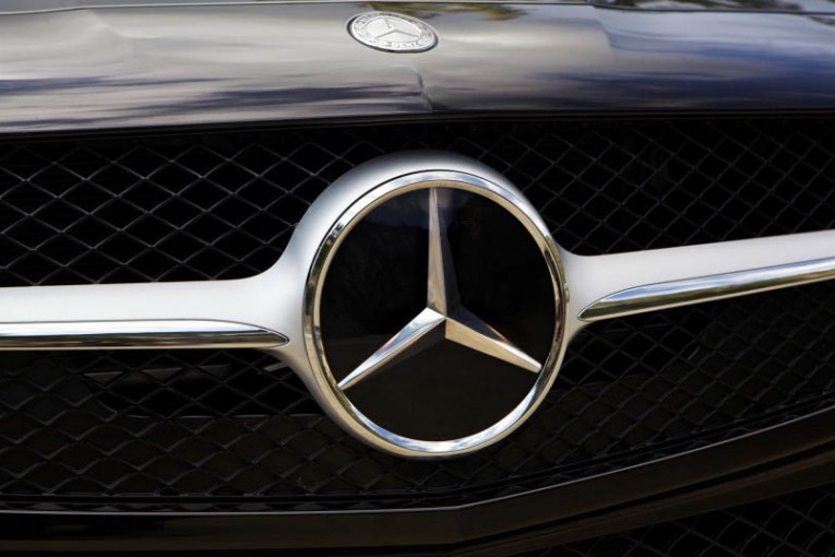 2015-Mercedes-Benz-SL400-124