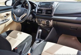 Toyota Yaris Hatchback 2015