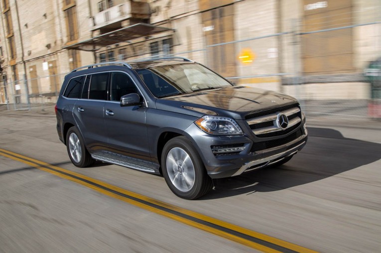 2015-mercedes-benz-gl450-4matic-front-three-quarter-in-motion