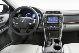 Toyota-Camry_2015