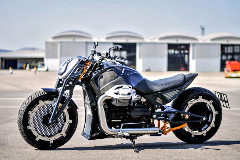 Lvpvs Alpha: A Space Age Moto Guzzi California