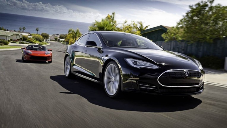 race-tesla-model-s