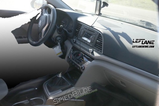 2017-Hyundai-Elantra-interior-spotted-undisguised-in-plant