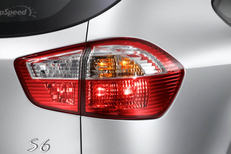 byd-s6-taillight