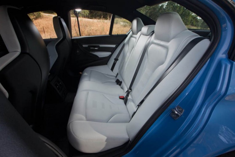2015-BMW-M3-sedan-117