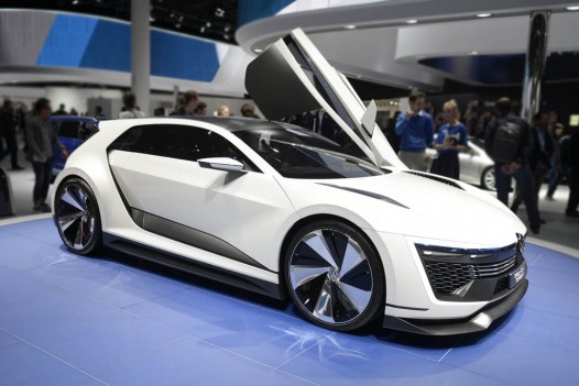 2015 VW Golf GTE Concept